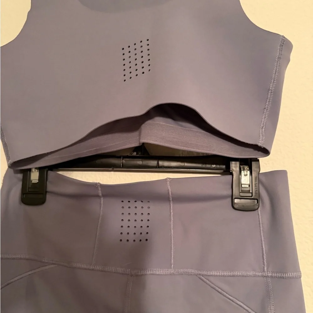 Gymshark Women's Blue Leggings and Top Set - Picture 4 of 6